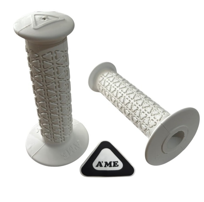 AME Grips Limited Edition Bubble Font Round - White - Pair
