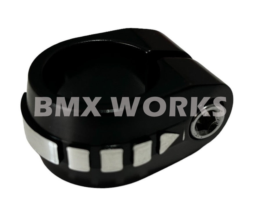 Redline By Kastan - Broken Arrow Seat Clamp 25.4mm - Black