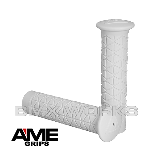 AME Freestyle Tri Grips - White Pair