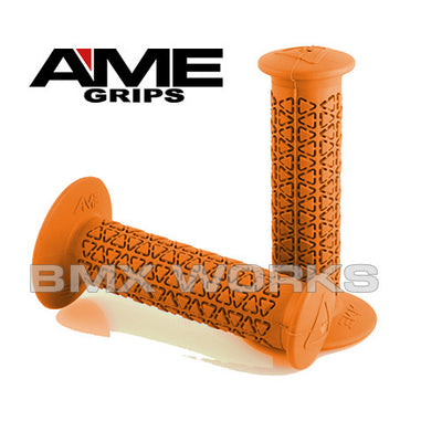 AME Grips Round Orange Pair